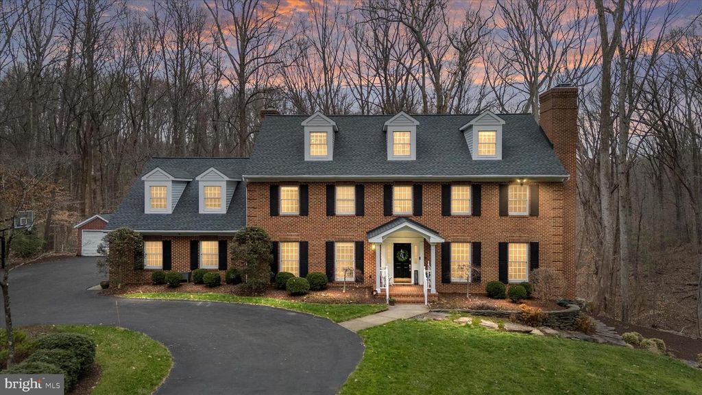 962 COACHWAY, Annapolis, MD 21401