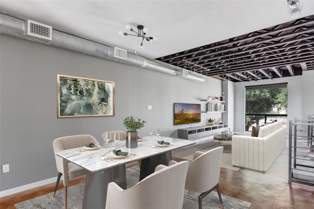 310 S Jensen Drive 2, Houston, TX 77003