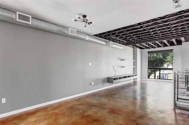 310 S Jensen Drive 2, Houston, TX 77003