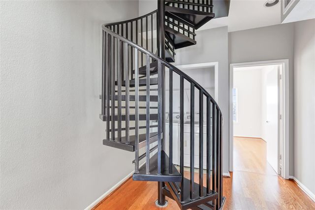 310 S Jensen Drive 2, Houston, TX 77003