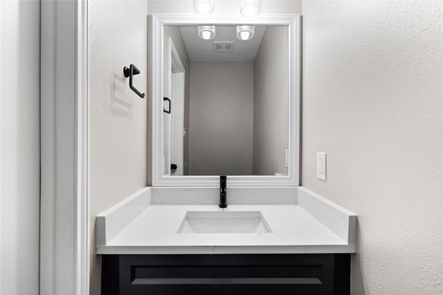 18706 Dempsey Oaks Drive, Humble, TX 77346