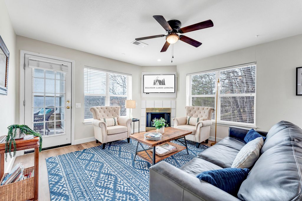 160 The Bluffs 37-4, Branson, MO 65616