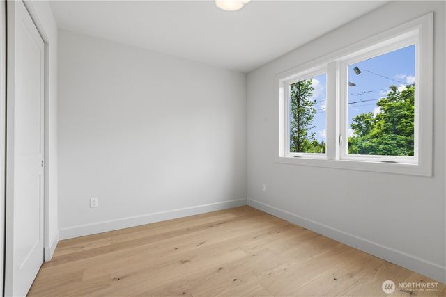 6832 B 47th Avenue NE, Seattle, WA 98115