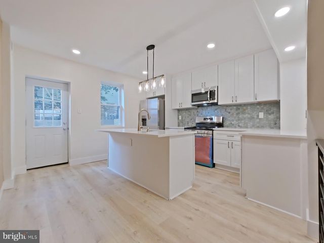 1326 S STANLEY ST, Philadelphia, PA 19146