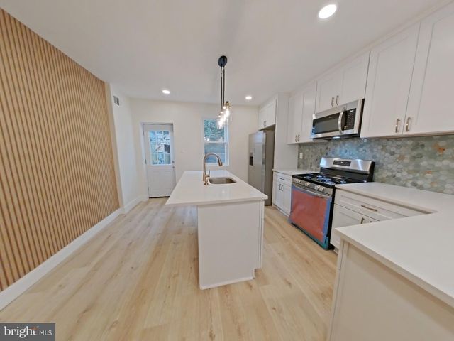 1326 S STANLEY ST, Philadelphia, PA 19146