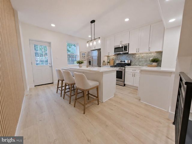 1326 S STANLEY ST, Philadelphia, PA 19146