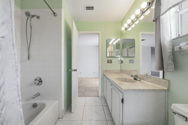 5852 Dream Court 35D, Fort Pierce, FL 34982