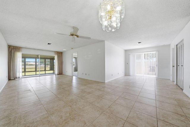 5852 Dream Court 35D, Fort Pierce, FL 34982