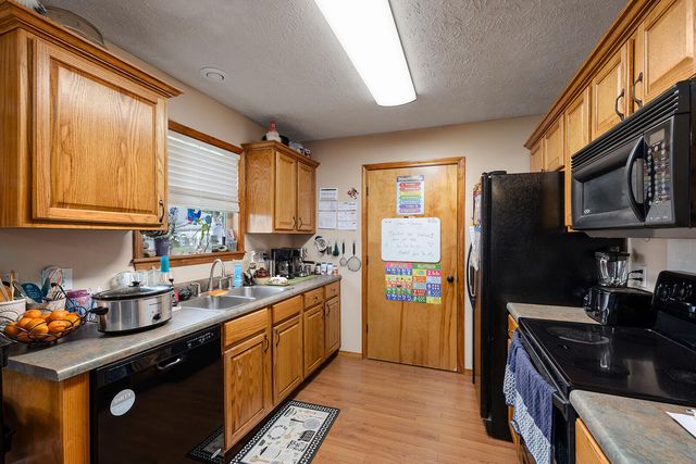 443 S Beechwood Avenue, Republic, MO 65738