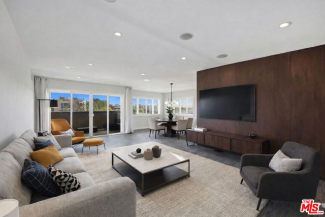 1121 N Olive Drive 302, West Hollywood, CA 90069