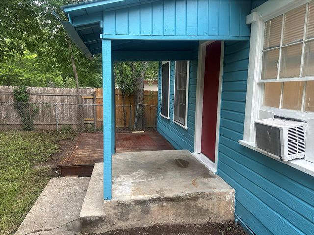 504 W Saint Johns Ave A, Austin, TX 78752