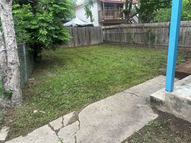 504 W Saint Johns Ave A, Austin, TX 78752