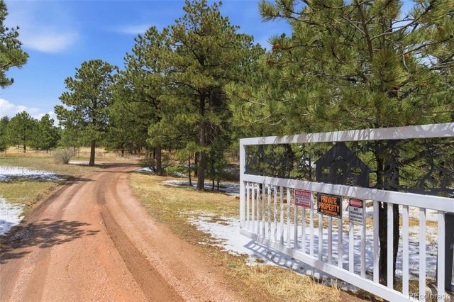 18440 Black Squirrel Road, Colorado Springs, CO 80908