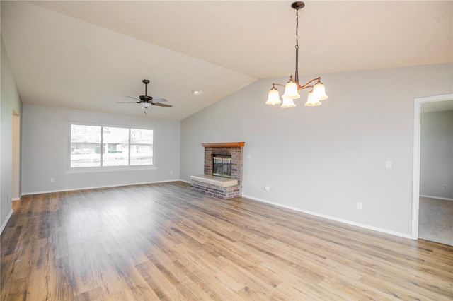 9 Cromer Drive, Bella Vista, AR 72715