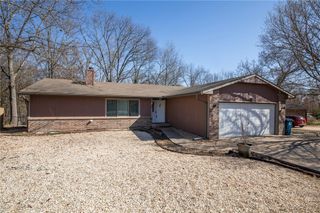 9 Cromer Drive, Bella Vista, AR 72715