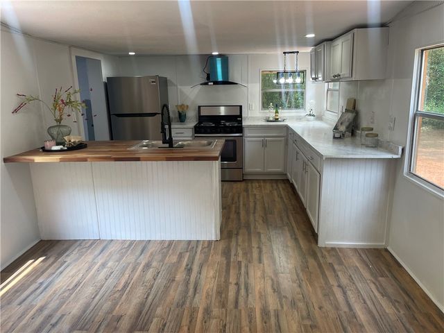 201 Craft Street, Calhoun Falls, SC 29628