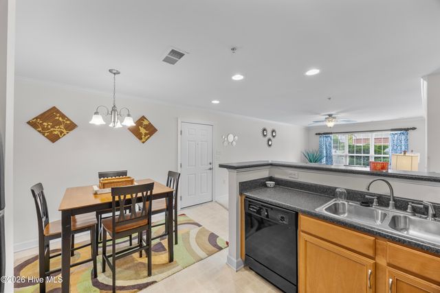 2827 Bloomfield Lane Unit 106, Wilmington, NC 28412