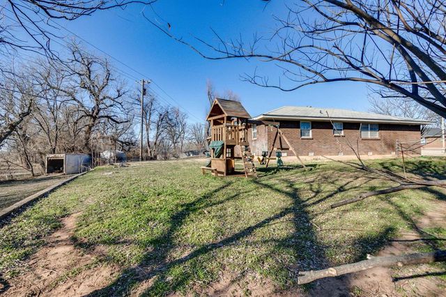 417 Vickie Drive, Del City, OK 73115