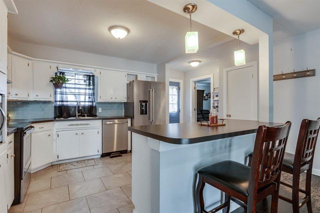 417 Vickie Drive, Del City, OK 73115