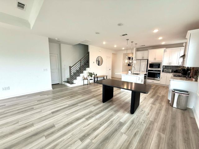 1301 Tan Gable Ln, Katy, TX 77493