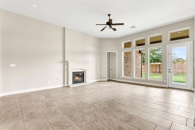 9810 Carver Drive, Rosharon, TX 77583