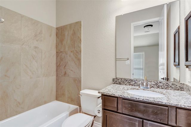 9810 Carver Drive, Rosharon, TX 77583