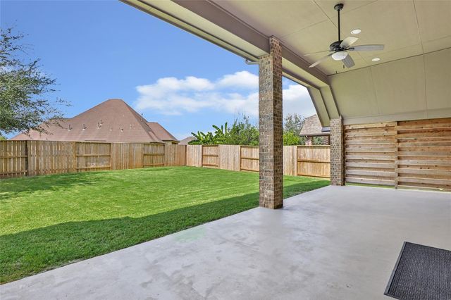 9810 Carver Drive, Rosharon, TX 77583