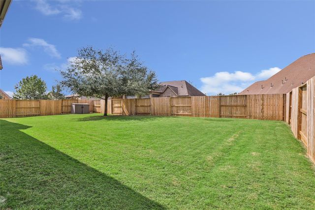 9810 Carver Drive, Rosharon, TX 77583