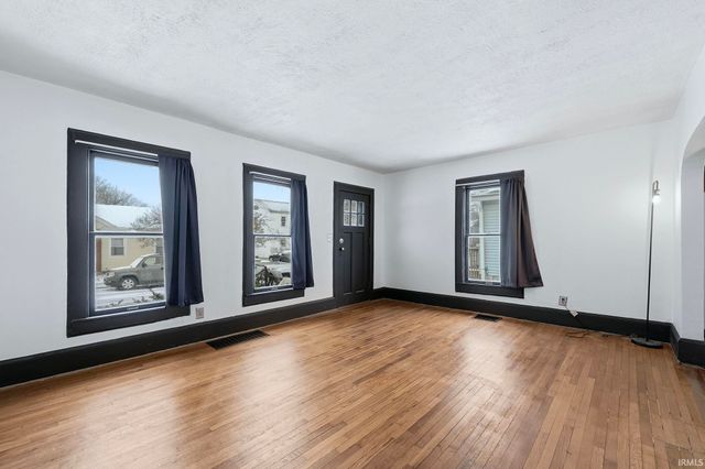 353 French Avenue, Fort Wayne, IN 46807