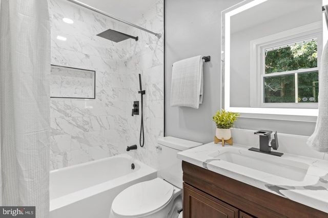 238 TIMONIUM, Lutherville Timonium, MD 21093