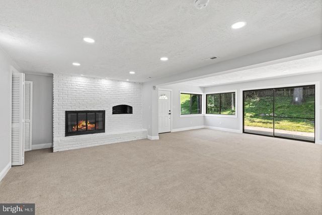 238 TIMONIUM, Lutherville Timonium, MD 21093