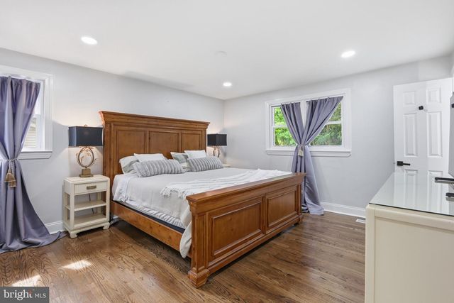 238 TIMONIUM, Lutherville Timonium, MD 21093