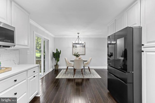 238 TIMONIUM, Lutherville Timonium, MD 21093