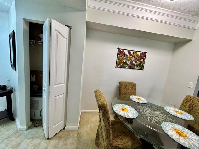 9857 Baywinds 9210, West Palm Beach, FL 33411