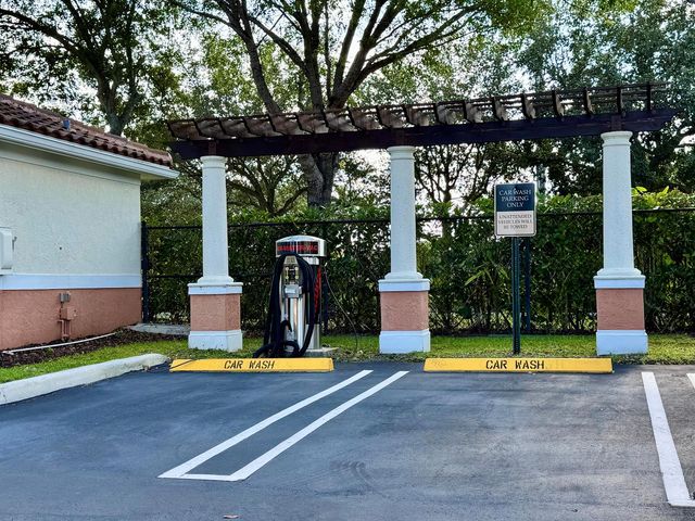 9857 Baywinds 9210, West Palm Beach, FL 33411
