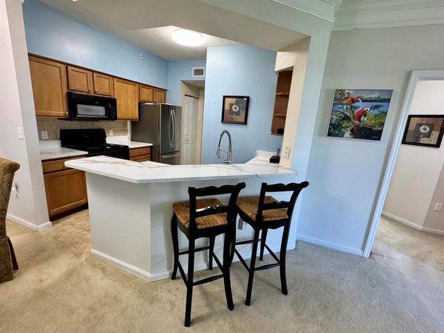 9857 Baywinds 9210, West Palm Beach, FL 33411