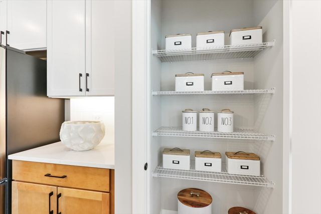 26212 W Sablewood Circle, Plainfield, IL 60585