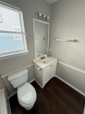 9839 Glengreen Drive, Dallas, TX 75217