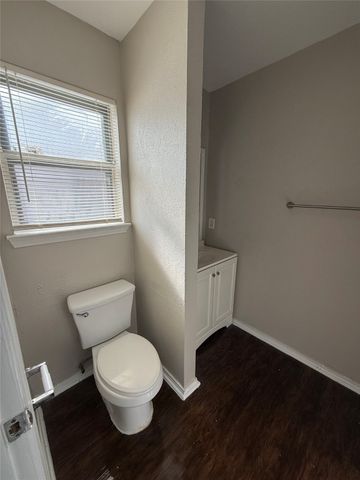 9839 Glengreen Drive, Dallas, TX 75217