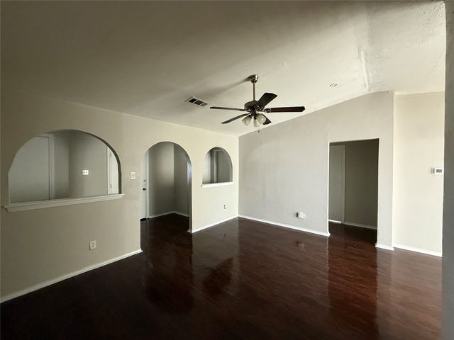 9839 Glengreen Drive, Dallas, TX 75217