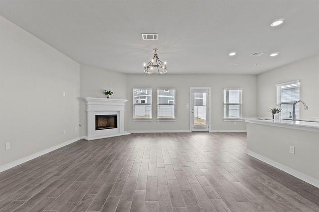 228 Appleberry LN, Elgin, TX 78621