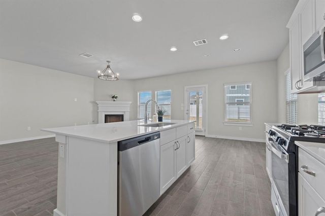 228 Appleberry LN, Elgin, TX 78621