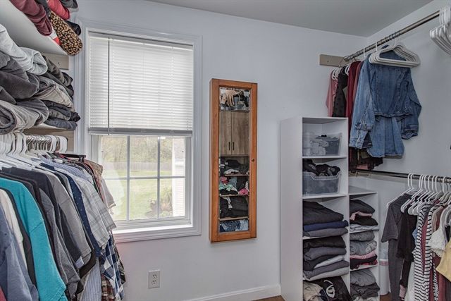 28 Nevens Circle, Rockland, MA 02370