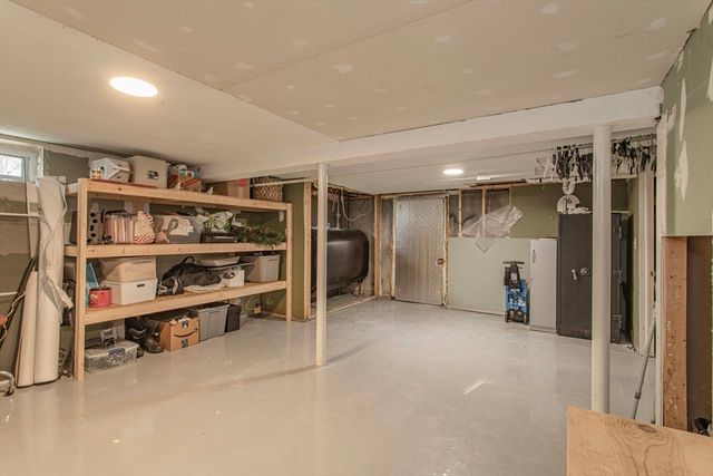 28 Nevens Circle, Rockland, MA 02370