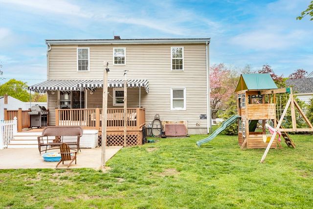 28 Nevens Circle, Rockland, MA 02370