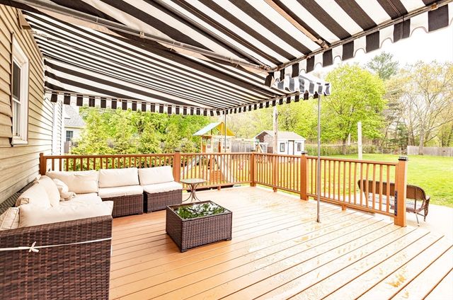 28 Nevens Circle, Rockland, MA 02370