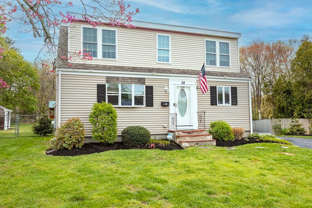 28 Nevens Circle, Rockland, MA 02370