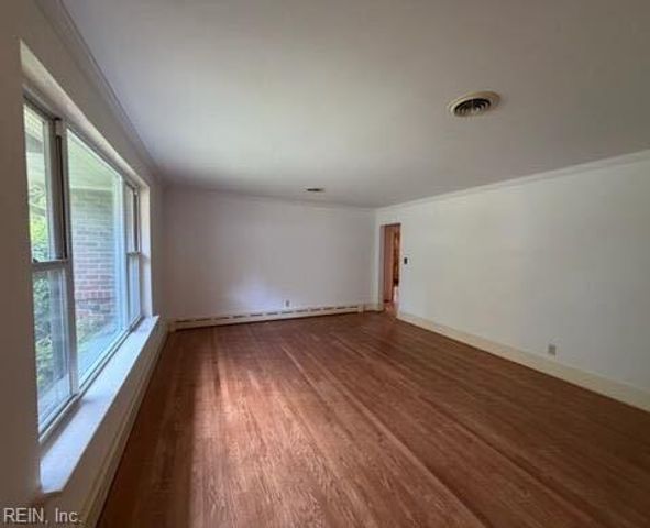 7521 Shirland AVE, Norfolk, VA 23505