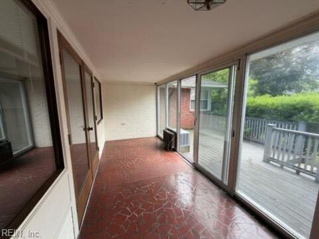 7521 Shirland AVE, Norfolk, VA 23505