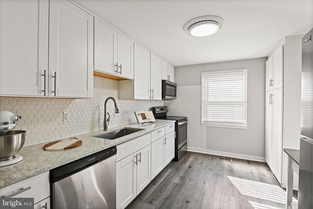 1000 HERTFORD ST, Herndon, VA 20170